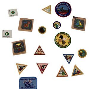 18 Vintage Girl Scouts Badges Patches Pins Unused and Others Lot Retro